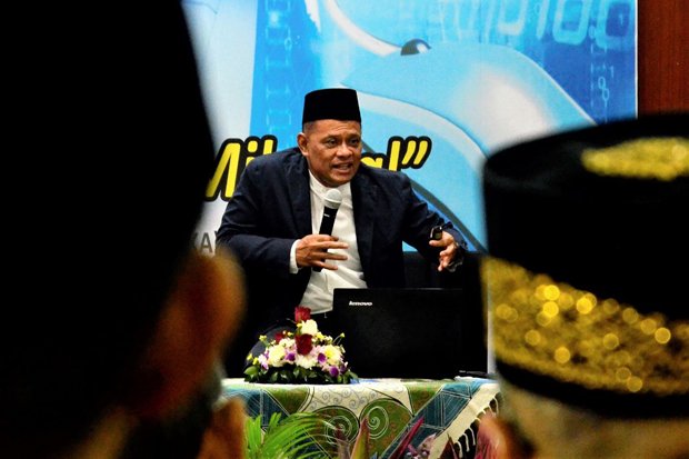 gatot-nurmantyo-serukan-penggunaan-medsos-secara-bijak-untuk-persatuan-Uhx