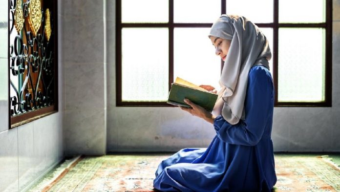 ilustrasi-membaca-al-quran_169