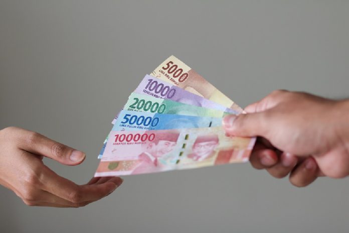 12-Penyedia-Pinjam-5-Menit-Cair-Solusi-Dana-Kilat-Terbaik