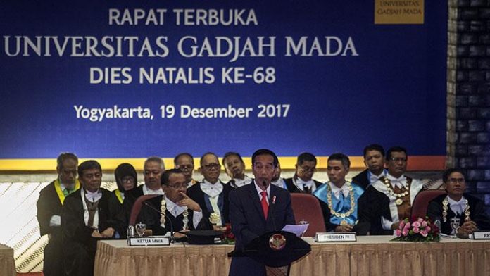 Polemik Ijazah Jokowi, Rektor UGM Beri Penjelasan Soal - Kata Kepri