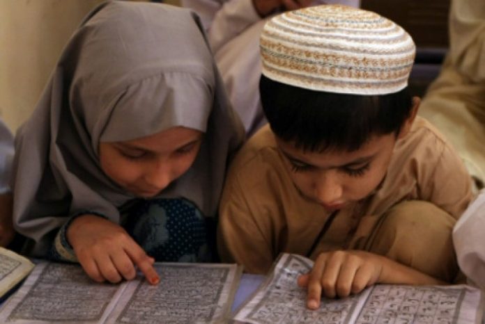 anak-anak-muslim-di-pakistan-_120802164753-990