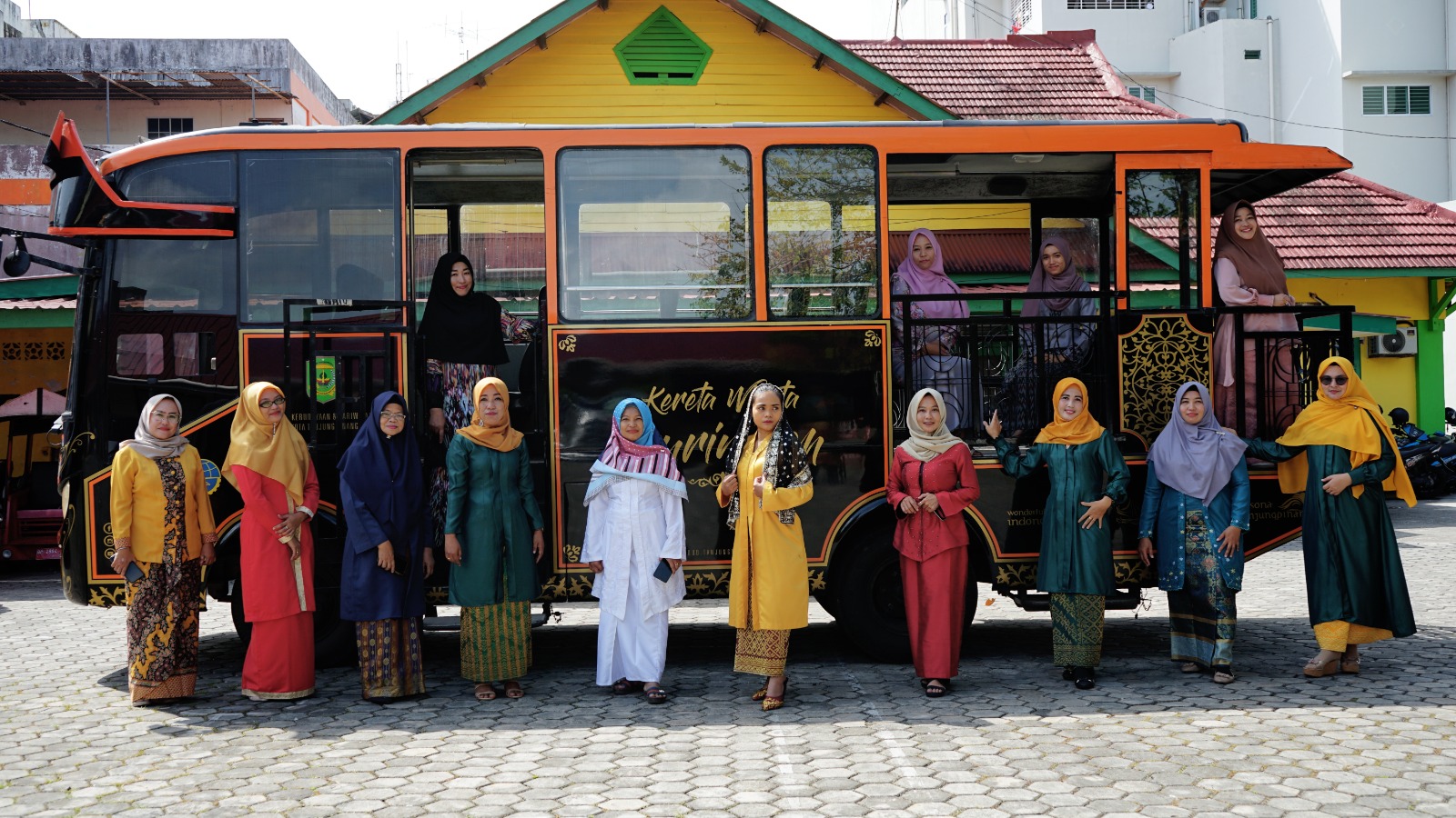 Disbudpar Tanjungpinang Dukung Kebaya Jadi Warisan Budaya Tak Benda ...