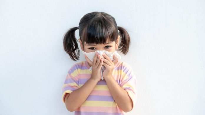 mengenal-pneumonia-pada-anak-penyebab-cara-mengatasi-dan-pantangan-makanan_169