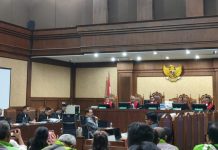 Hakim Tanya Nadiem Terkait Pengadaan Chromebook