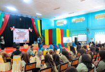 Hafizha Beri Edukasi Deteksi Dini Kanker Payudara bagi Remaja Putri di SMAN 1 Toapaya