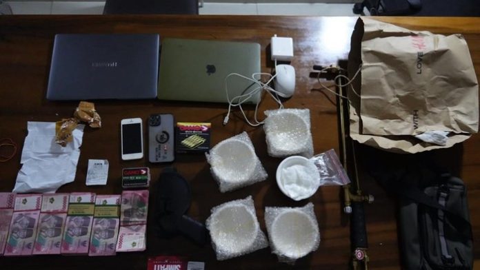 sejumlah-barang-bukti-yang-disita-bareskrim-saat-menggeledah-markas-penyelundup-emas-di-jakut-dok-istimewa-1787728725971_169