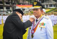 Gubernur Kepri Ansar Ahmad Terima Penghargaan Kartika Pamong Praja Madya dari IPDN