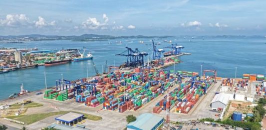 Kinerja Pelabuhan Batam Tumbuh Solid hingga Triwulan III-2026: General Cargo Tembus 9,5 Juta Ton, Mobilitas Penumpang Capai 7,5 Juta Orang